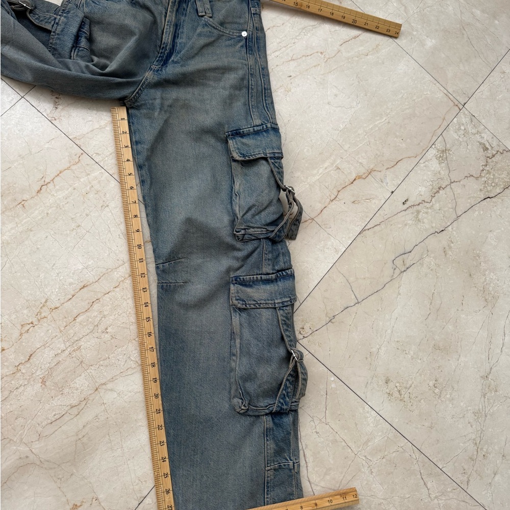 Zara Washed Gray Cargo Straight-Leg Jeans
BB2 - Picture 5 of 7